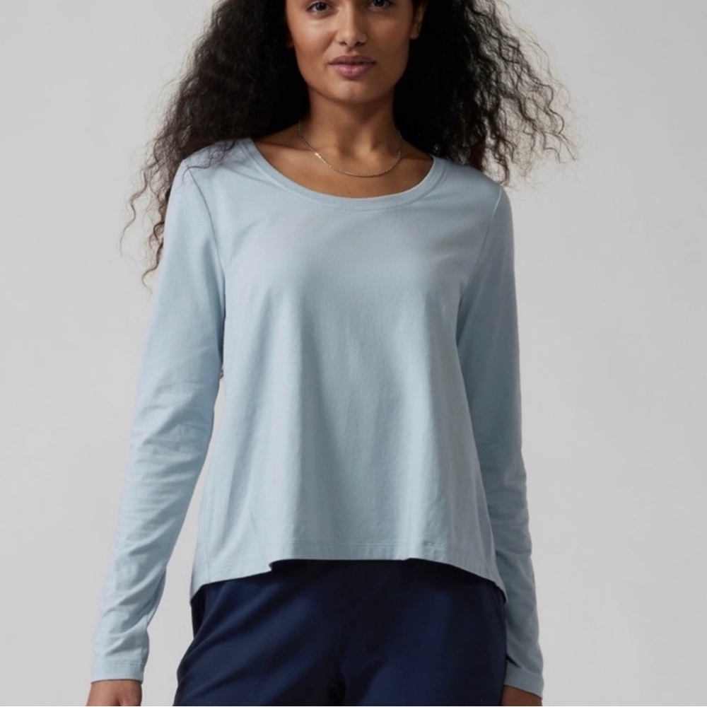 Athleta Pale Blue Keyhole Top - Size S - NWT